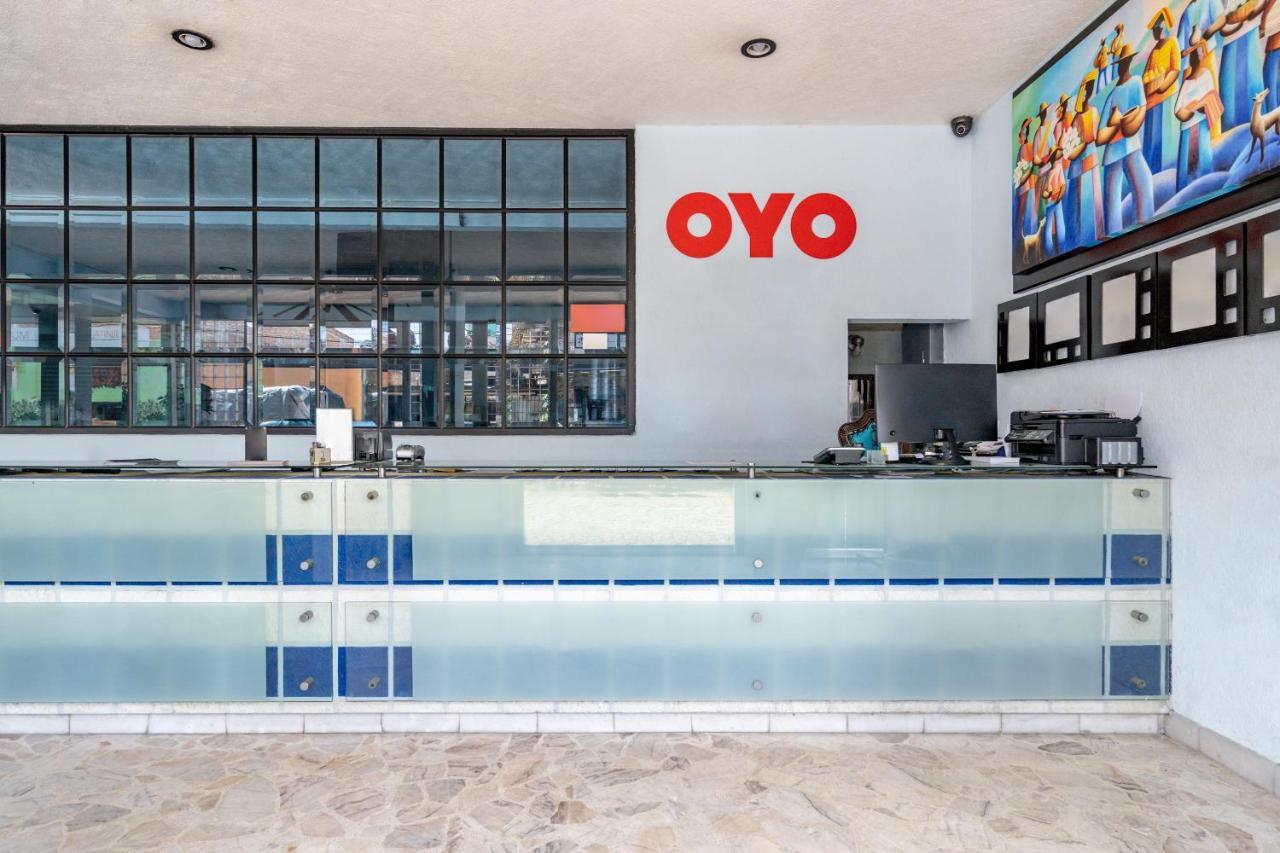 Oyo Hotel Platinium Gran Hotel,Guadalajara,Artesanias Tonala Εξωτερικό φωτογραφία