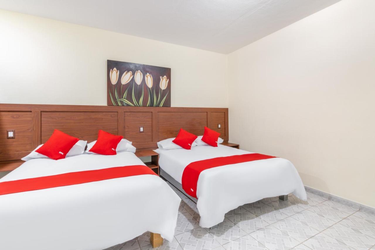 Oyo Hotel Platinium Gran Hotel,Guadalajara,Artesanias Tonala Εξωτερικό φωτογραφία