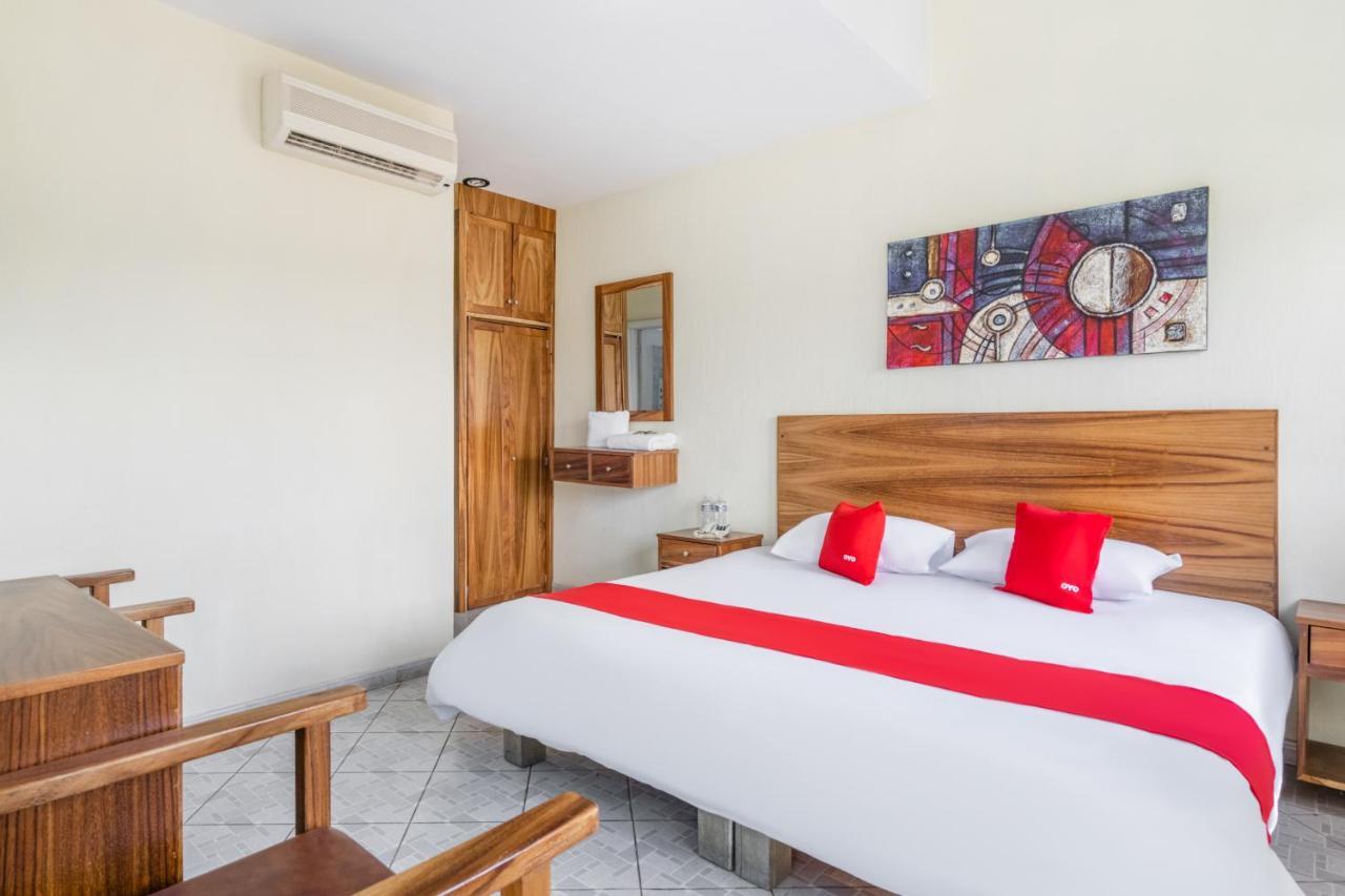 Oyo Hotel Platinium Gran Hotel,Guadalajara,Artesanias Tonala Εξωτερικό φωτογραφία